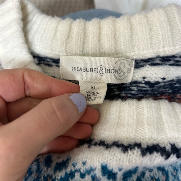 2/$75💥- SWEATER| Women’s Treasure & Bond sweater size medium - Picture 3 of 3